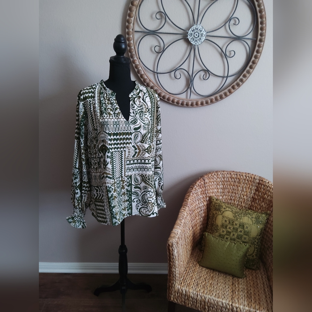 Mascomoda Green and White Blouse